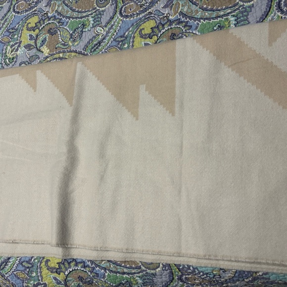 Ralph Lauren winter scarf - Picture 2 of 4